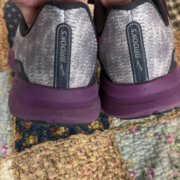 Brooks launch sneakers - Picture 4 of 7